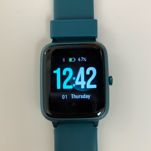 Fitpolo Fitness Tracker with Heart Rate Monitor, Smart Watch 1.3 inches Color - Picture 3 of 6